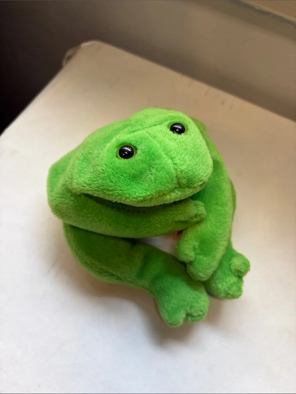 Green Beanie Baby Legs the Frog Pet Toy - Soft Small Pets Comfort - Tag detached